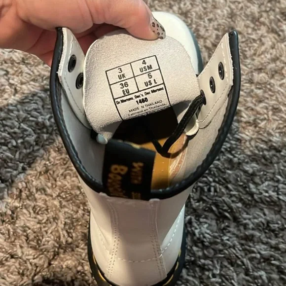 Dr. Martens White Boots womens - Picture 2 of 2